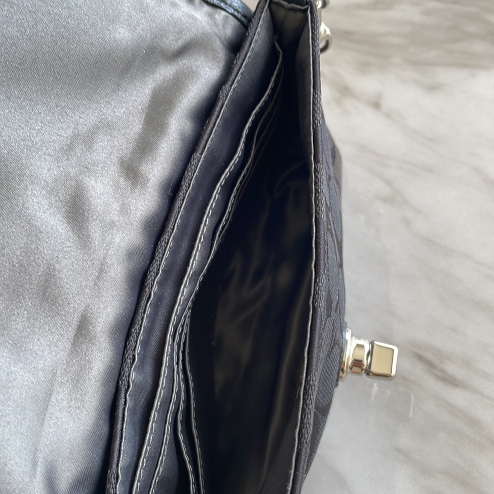 Coach shoulder bag - Picture 3 of 8